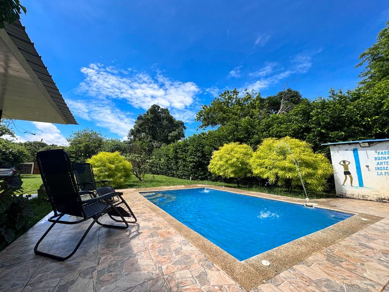 Solárium de la piscina